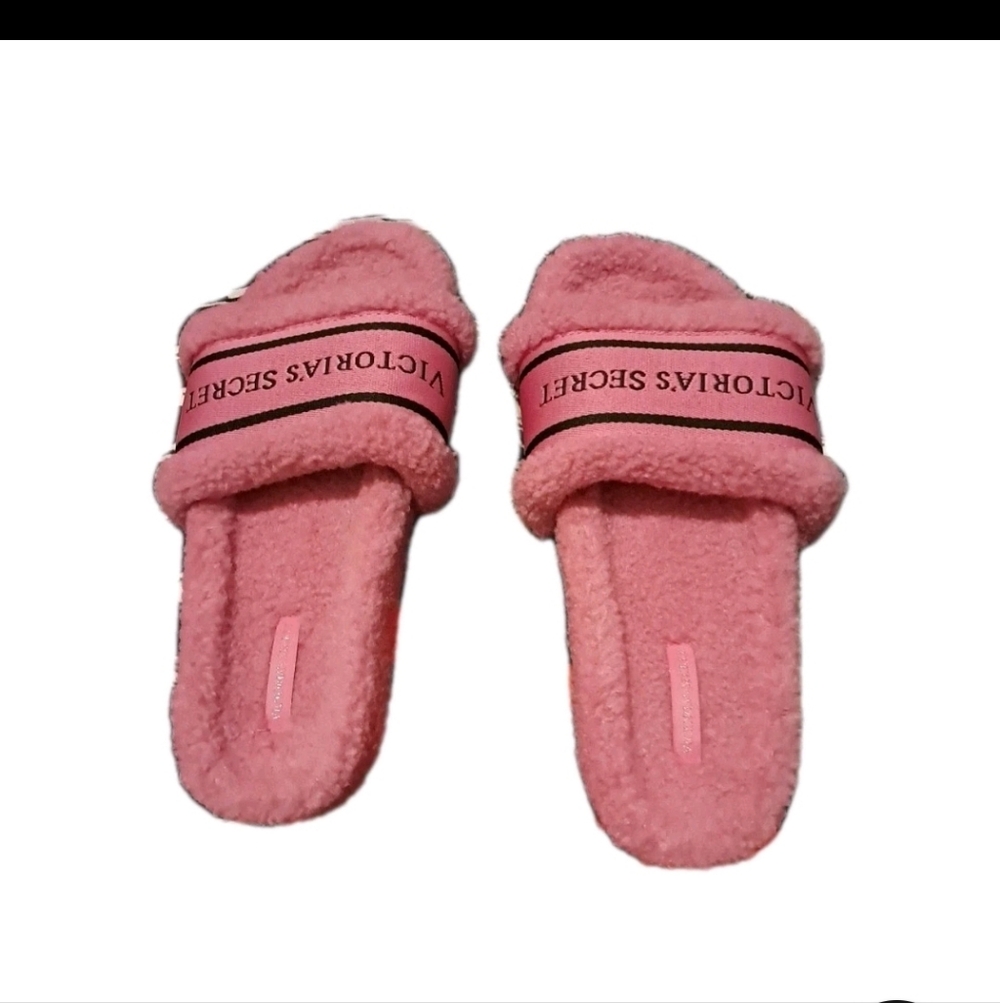 Victoria's Secret Pink Fuzzy Slides